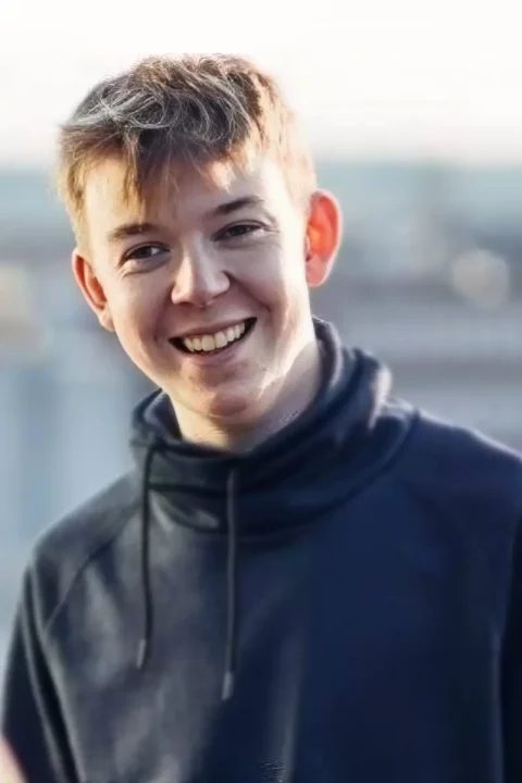 Bennet, Fullstack Developer