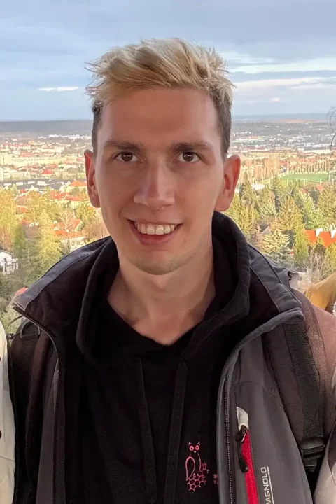 Tobi, Engineer